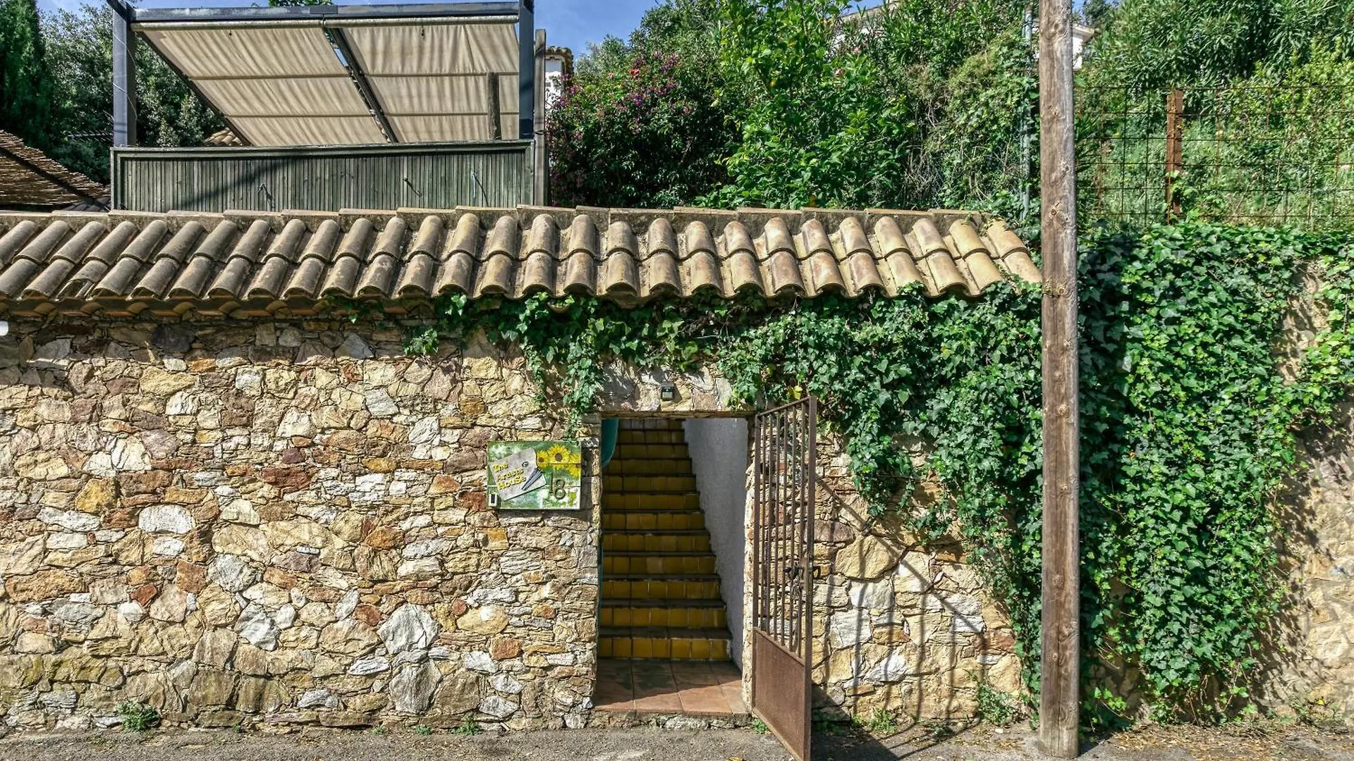 La Casa De Los Artistas Begur 0*,