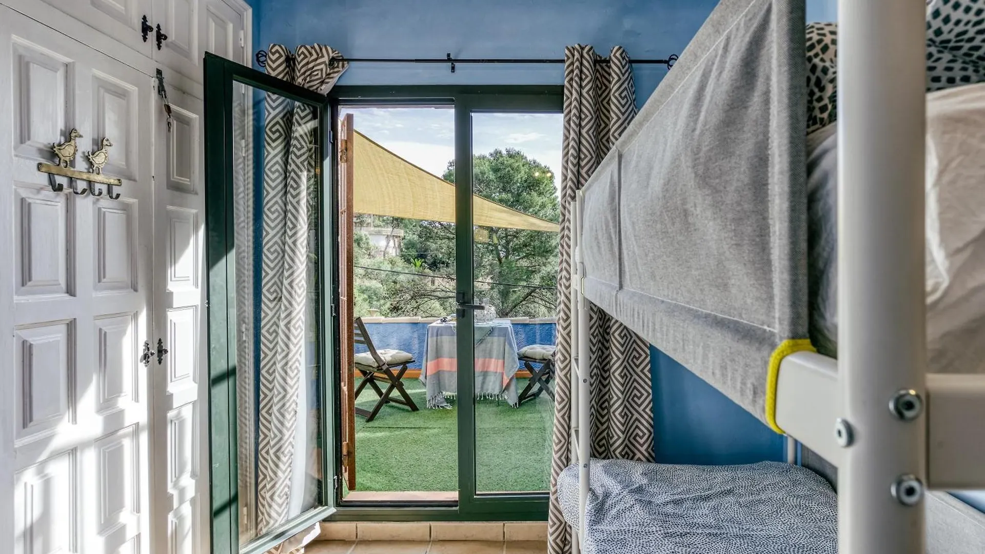 La Casa De Los Artistas Begur Holiday home